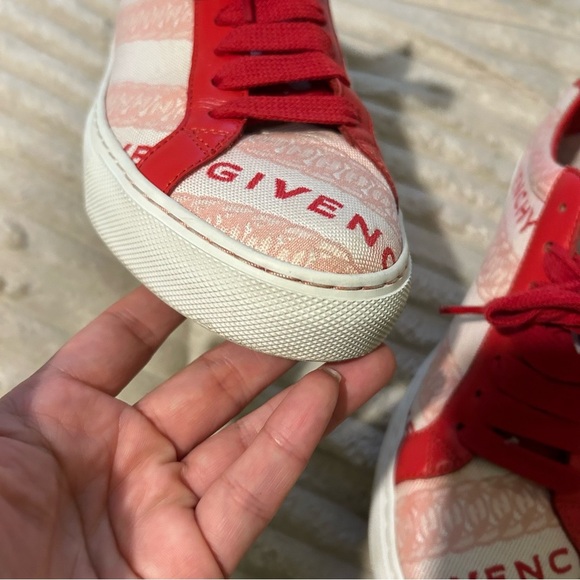 Givenchy Leather Printed Sneakers Size 37 - Picture 5 of 15